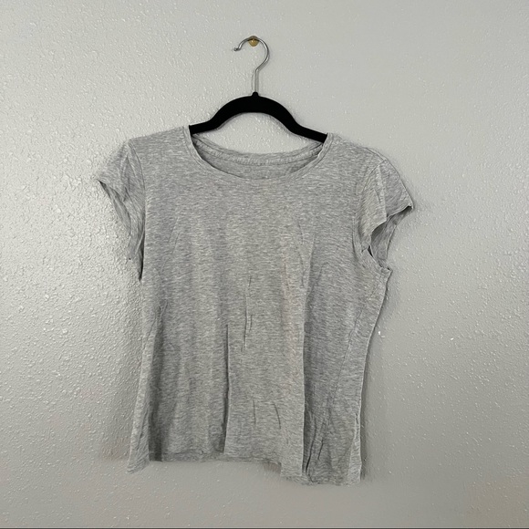 Gap Basic Tee - Picture 2 of 2